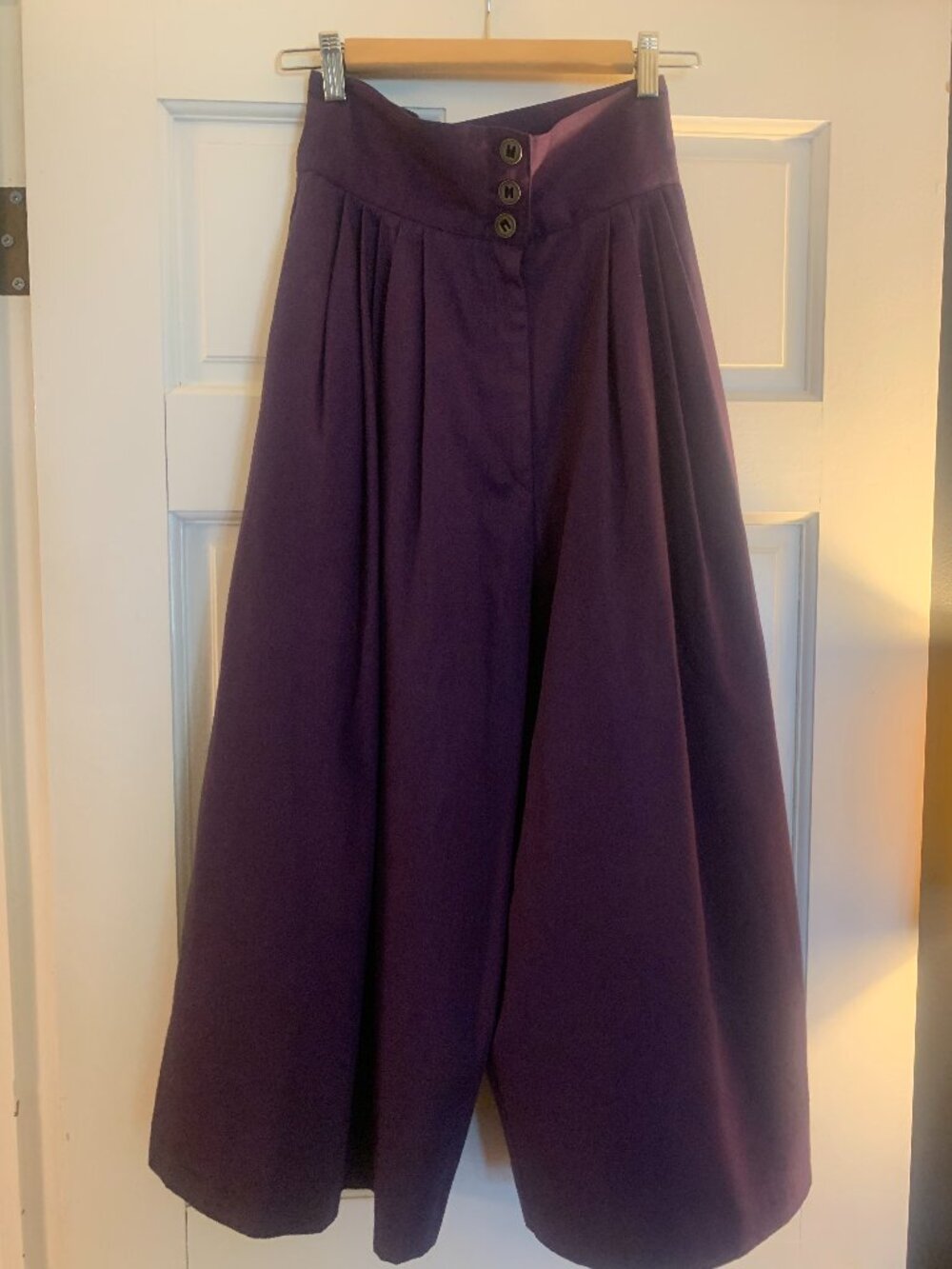 OUTSTANDING 1980s C.C. Magic by Toni Garment Culottes, Purple, XS
